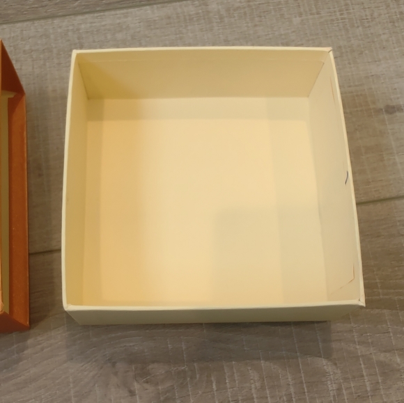 Authentic Louis Vuitton Small Gift Box with Ribbon and Cards - Picture 9 of 12